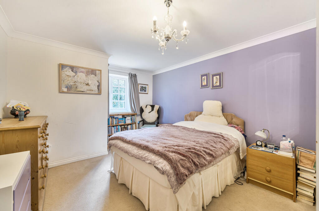 Courtney Place, Terrace Road South, Binfield, Bracknell, RG42 photo 5
