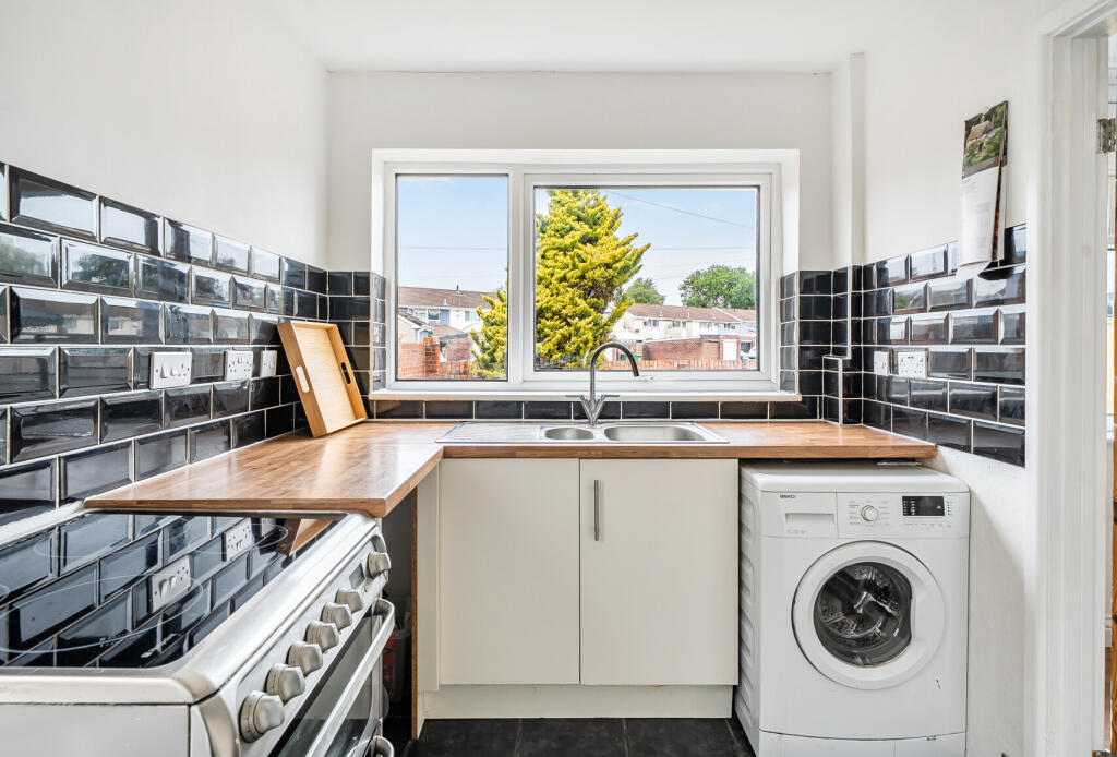 House in Yate, Wapley - View 3