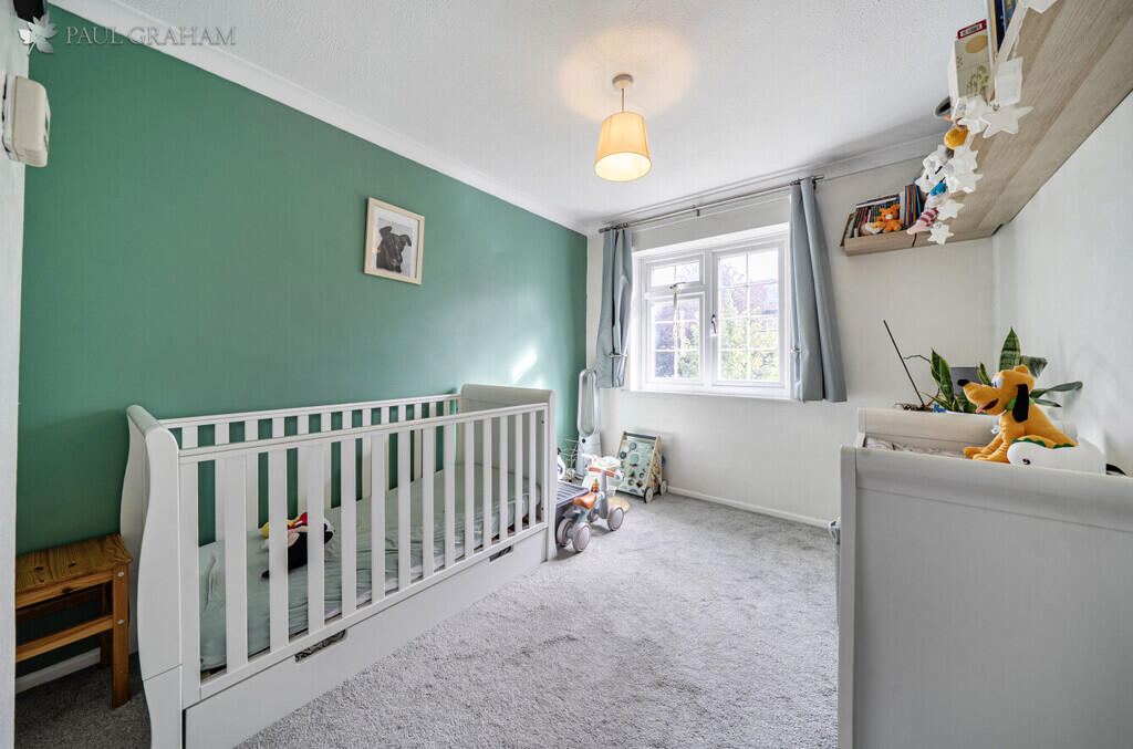 Sycamore Close, Carshalton photo 4