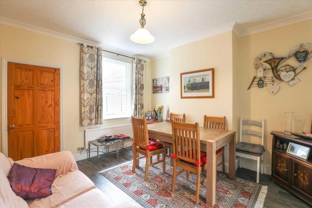 House in Burton Latimer - View 3