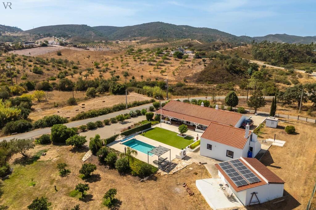 Main image of property: Algarve, São Bartolomeu de Messines