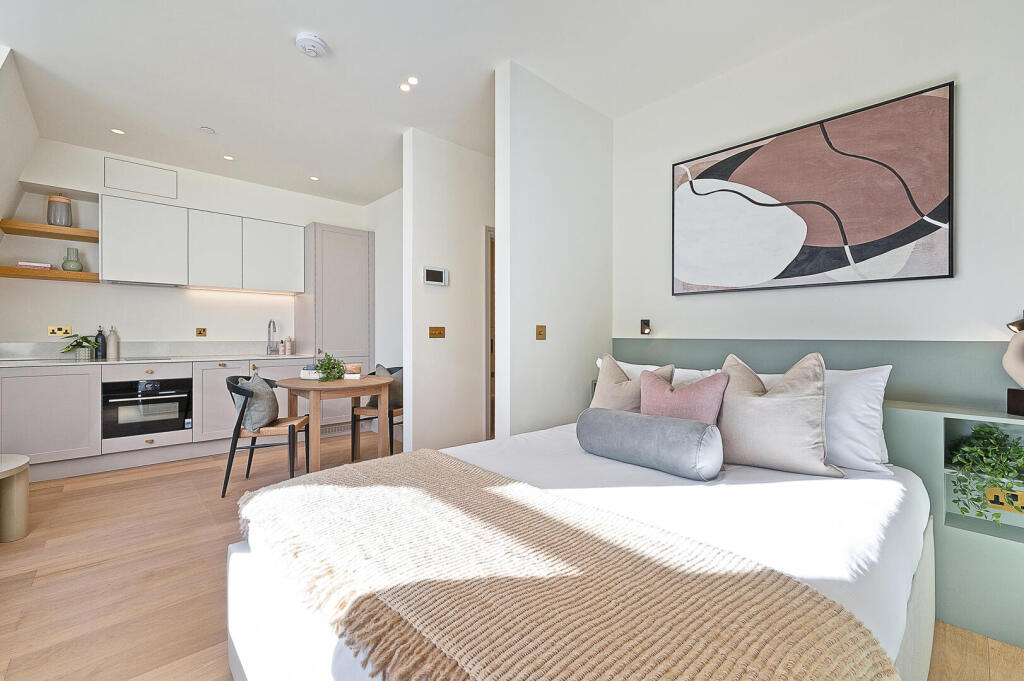 Main image of property: Flat 21, 39 Bramham Gardens, London