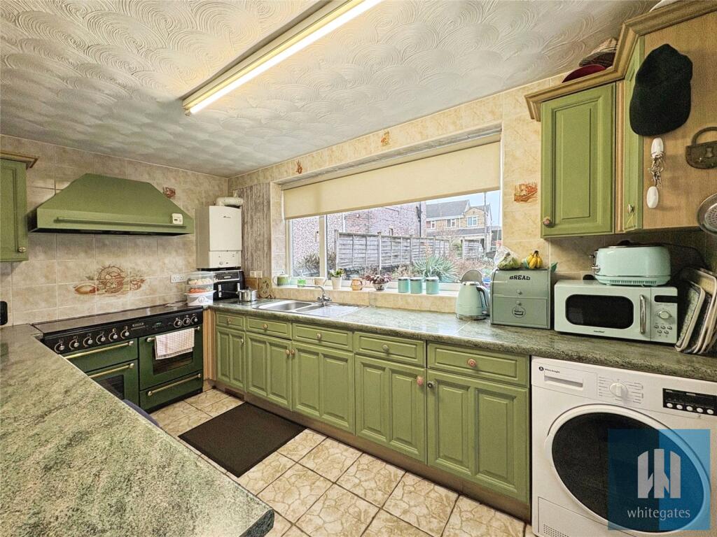 Greenside Road, Mirfield, WF14 photo 3