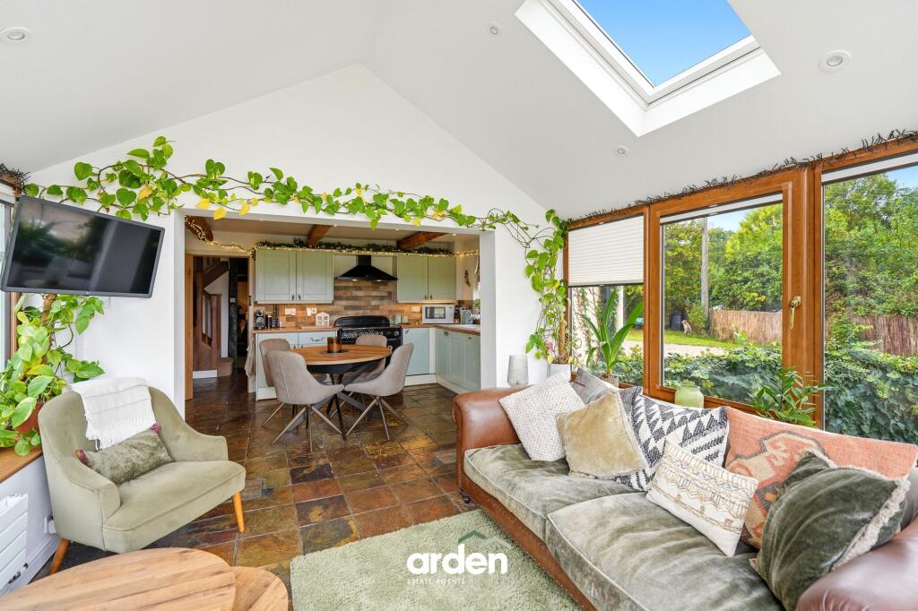 House in Worcester - View 2