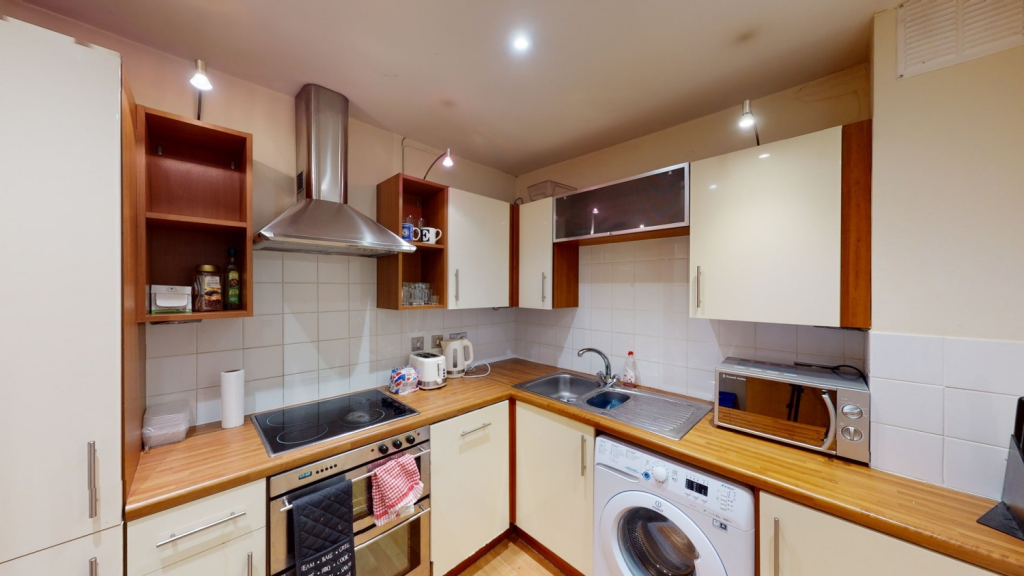 2 bedroom ground floor flat for rent