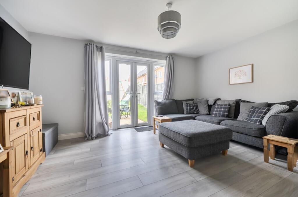 House in Great Denham, Bedford - View 3