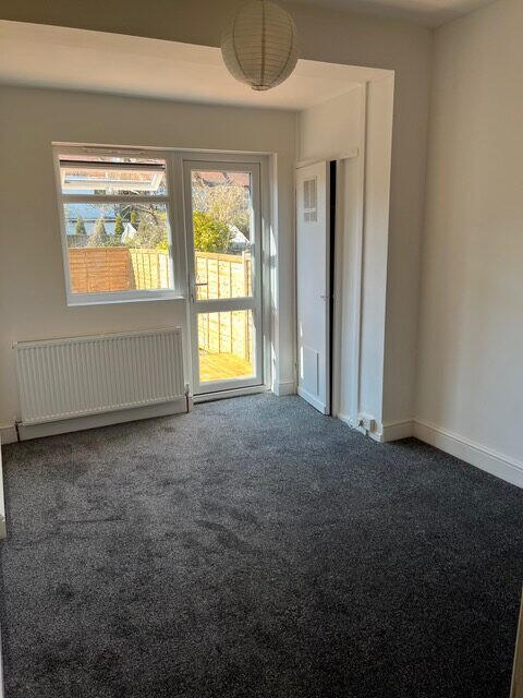 Apartment in Southend-on-Sea - More