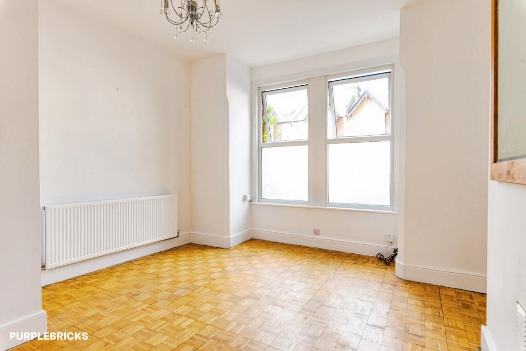 Apartment in London - View 3