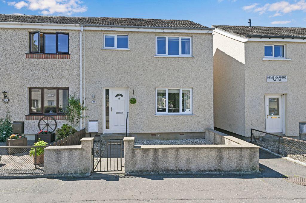 Main image of property: 33 Nevis Gardens, Penicuik, EH26 8JY