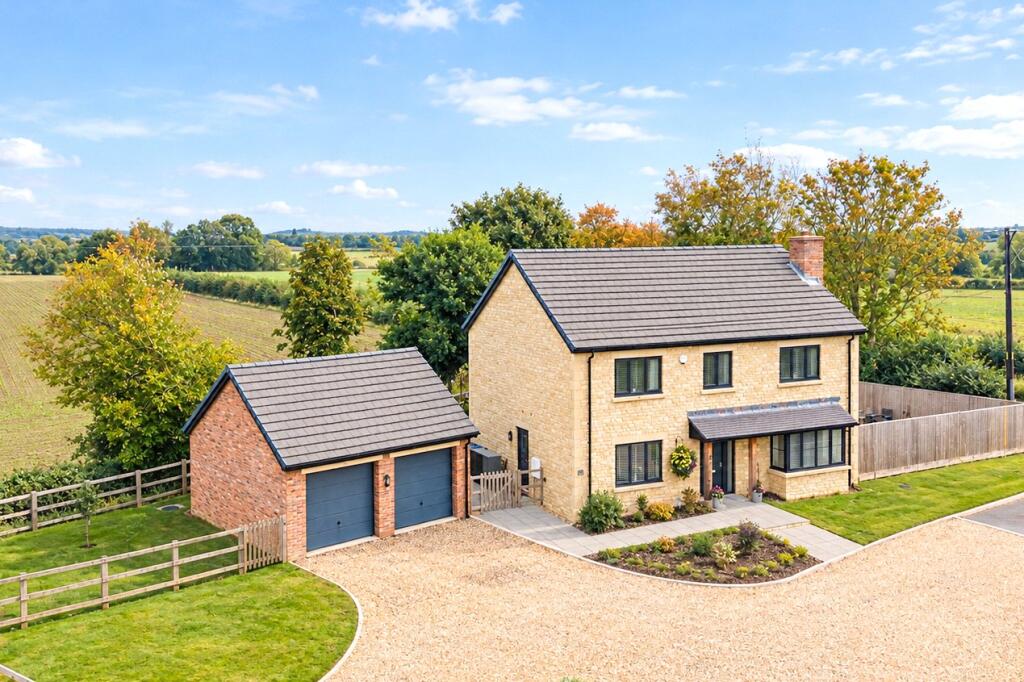 Main image of property: Williams Mead, Broughton Gifford