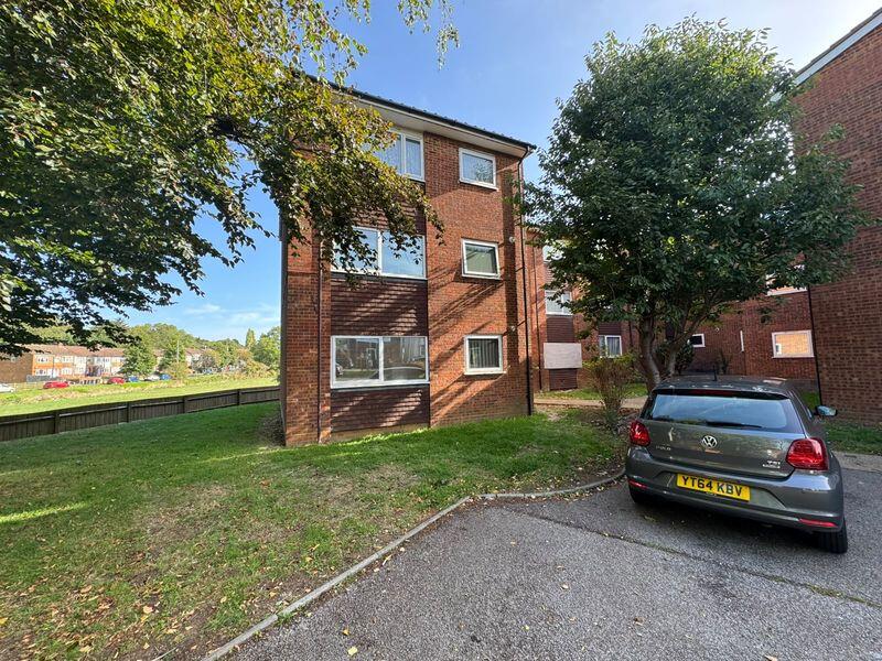 Main image of property: Marsh Road, Luton