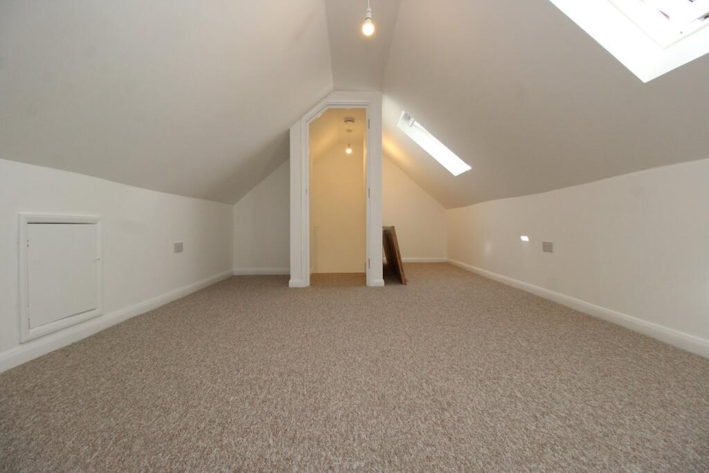 Additional image 18 of Grove Avenue, Harpenden, AL5