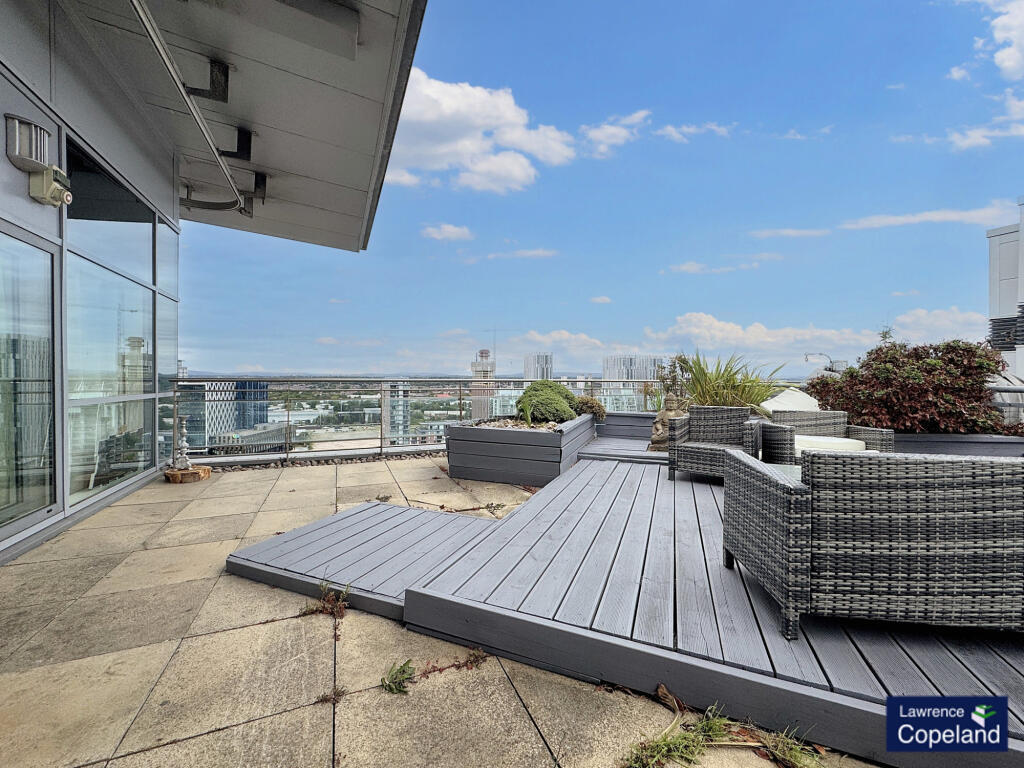 Main image of property: The Quays, Salford Quays, Salford, M50
