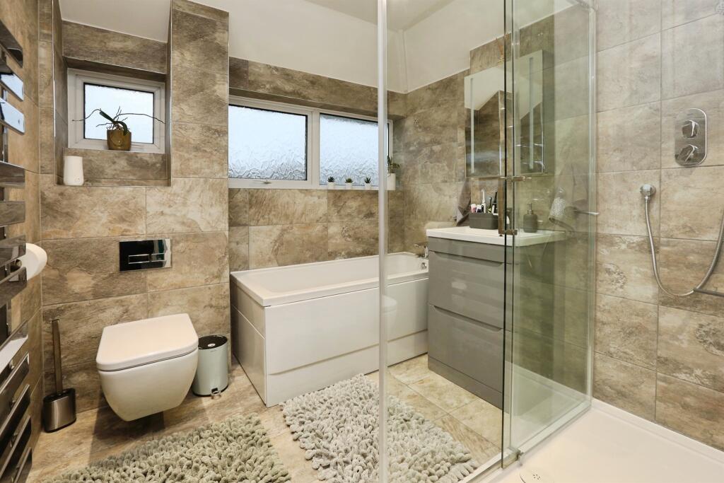 Broadsands Drive, Gosport photo 4