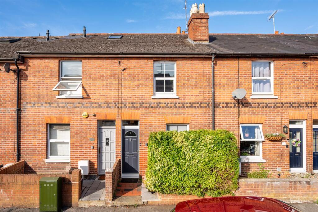 Main image of property: Field Road, Reading RG1