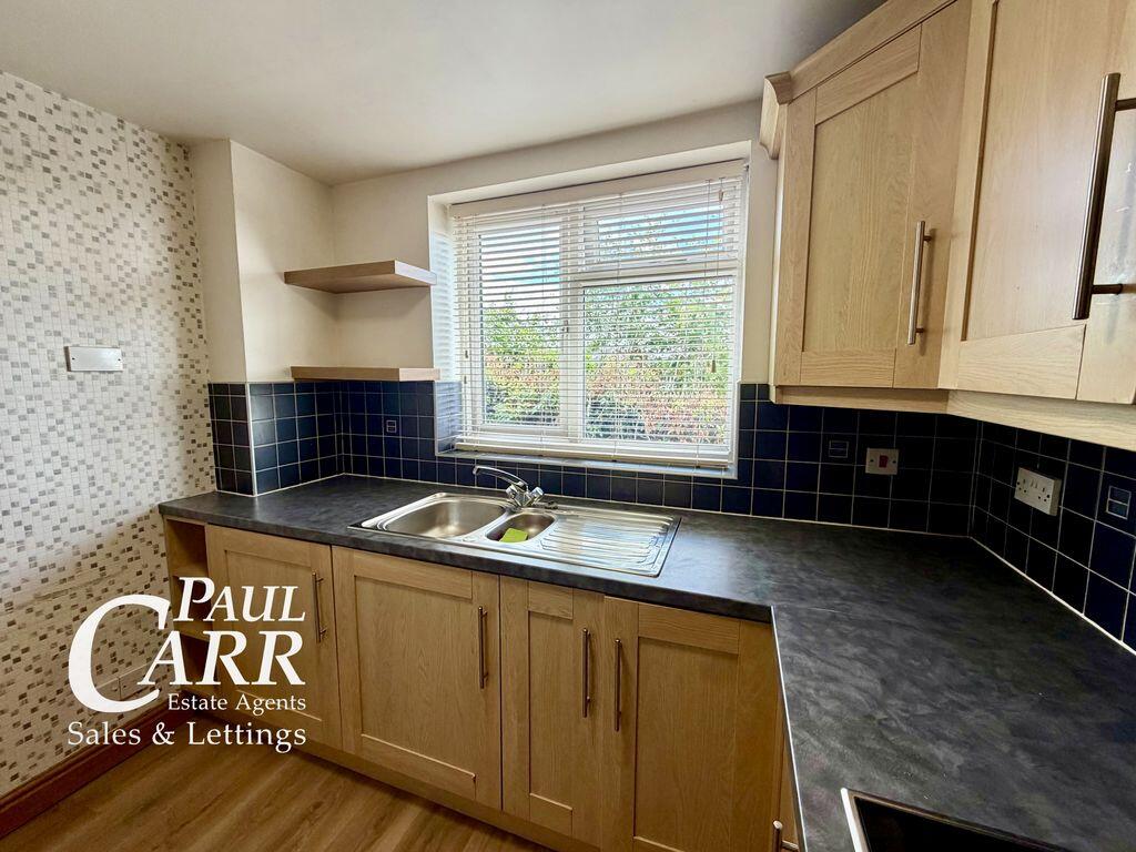 Apartment in Birmingham, Sutton Coldfield - View 3
