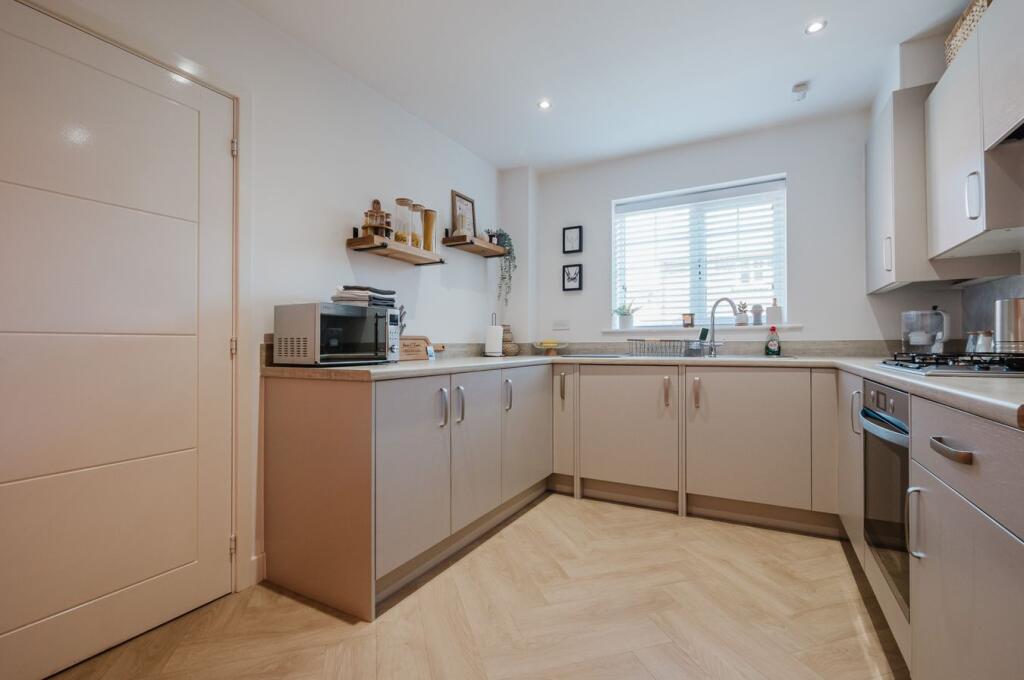 Skylark Drive, Partington, Manchester, M31 photo 4