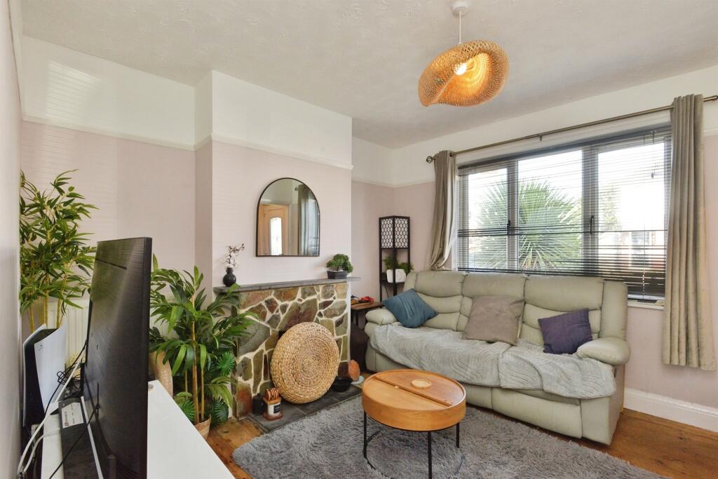 House in Milton Keynes - View 3
