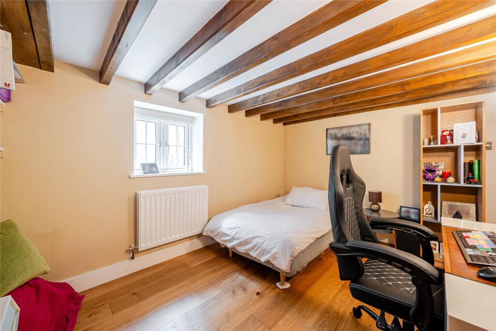 House in London, Hawkwood, Chislehurst - View 3