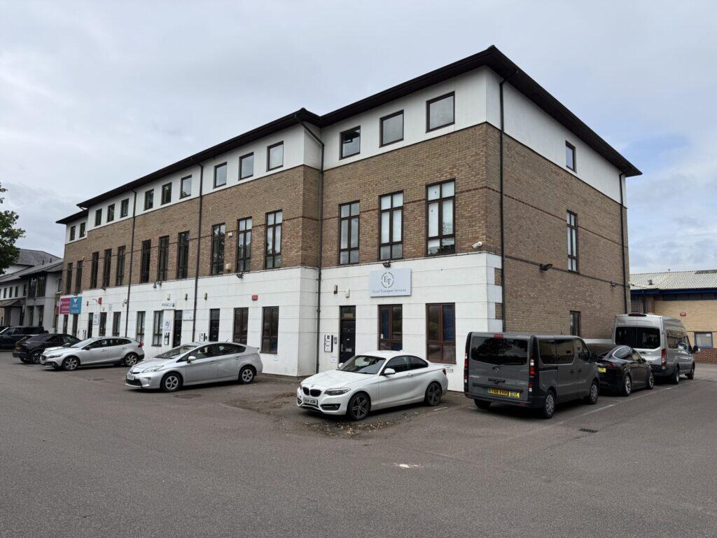 Main image of property: First & Second Floor Office, Gatwick Road
