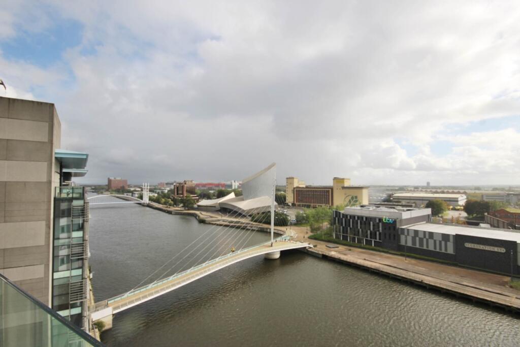 Apartment in Salford, Greater Manchester - View 2