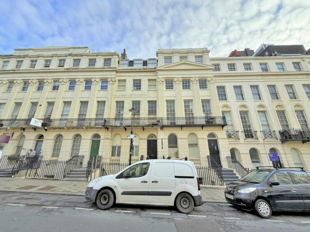 Main image of property: Flat 7, 7 Oriental Place, Brighton, BN1 2LJ