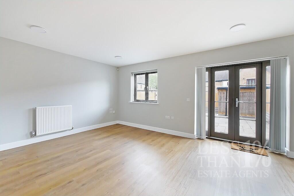 House in Northampton, Dallington - View 4