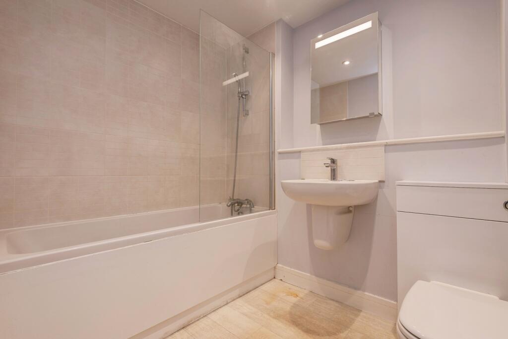 Apartment in Bridgwater, Hamp, Somerset - View 3