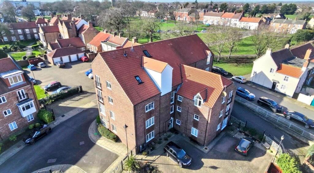 Main image of property: Apartment, Norton Hall Complex, Norton Green, TS20 1GB