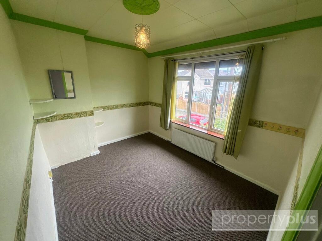 House in Rhondda Cynon Taff, Llanharan - More