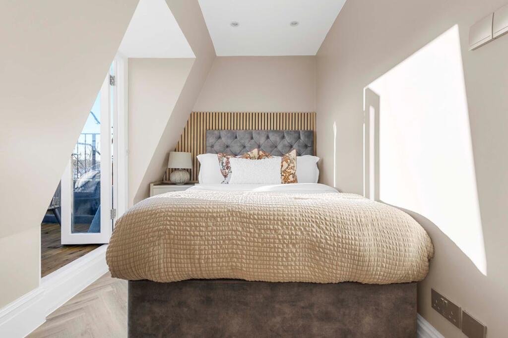 House in London, Chelsea - More