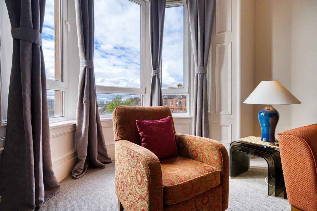 Thornwood Drive, Thornwood, Glasgow photo 4