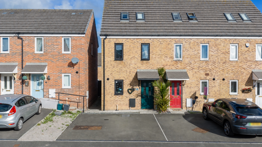 Main image of property: Clos Maes Dyfan, Barry, Vale Of Glamorgan