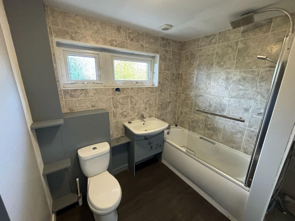 House in Rochdale, Stanycliffe - View 5