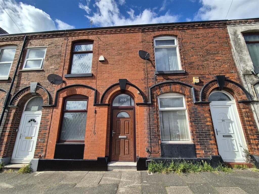 Main image of property: Kings Road, Ashton-Under-Lyne