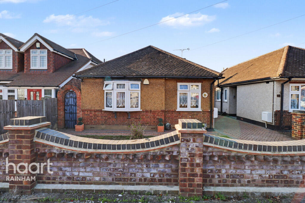 Main image of property: Hubert Road, Rainham