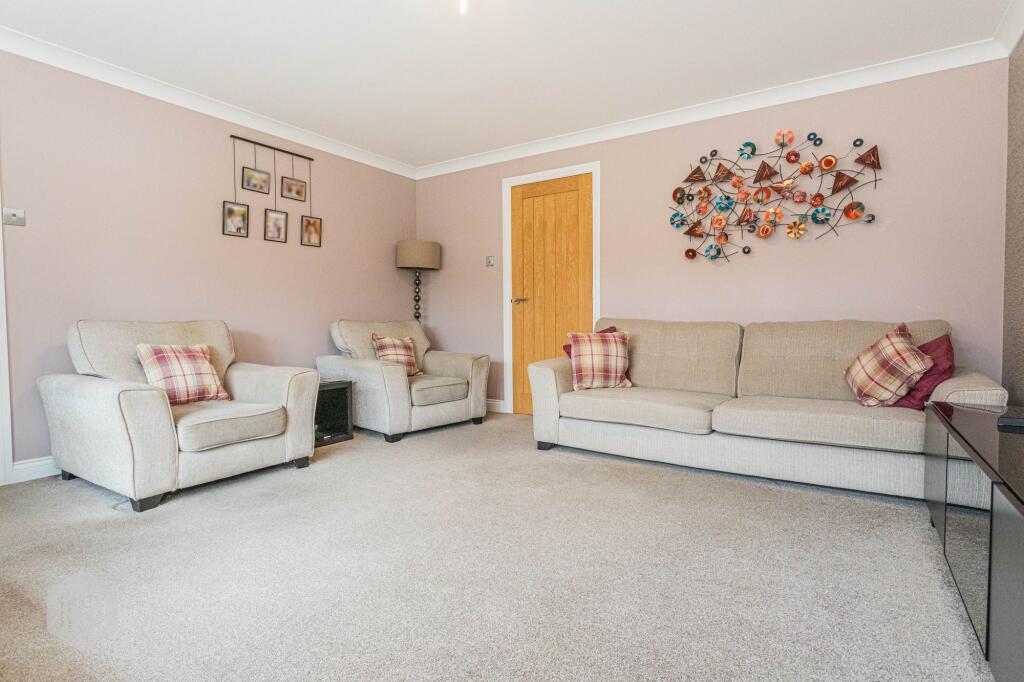 Radbourne Grove, Bolton, BL3 photo 2