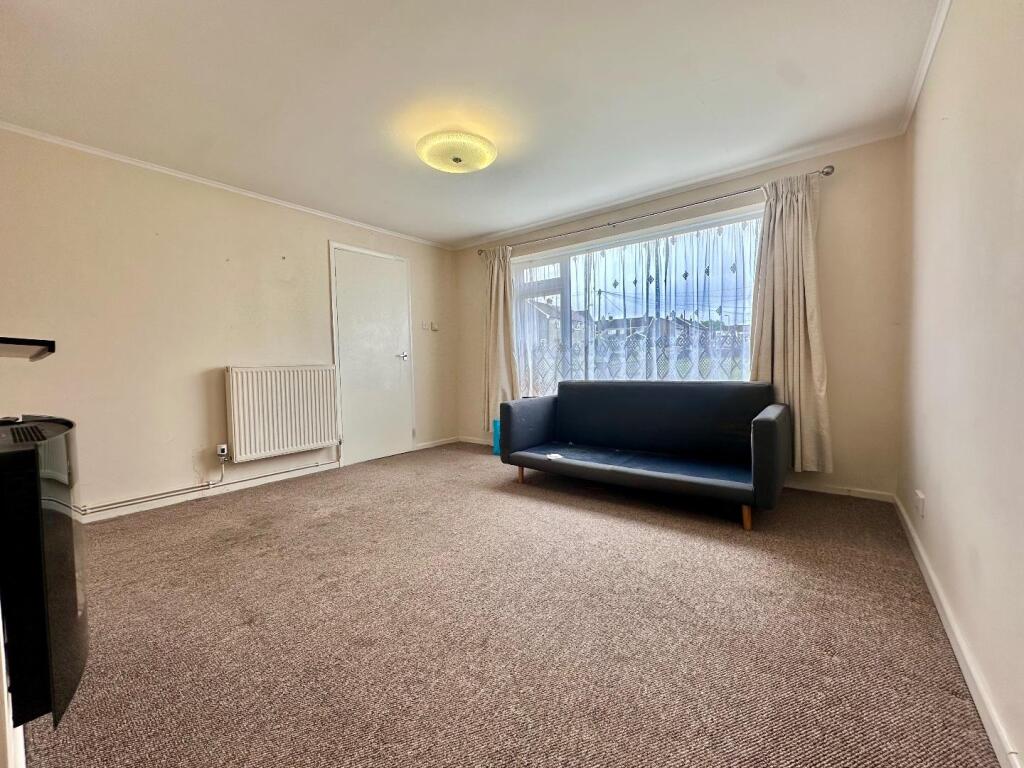 Heol-Y-Frenhines, Bridgend County Borough, CF31 4RT photo 4