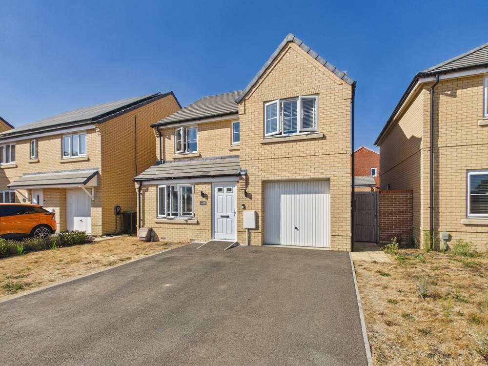 4 bedroom detached house for sale in Poppy Lane, Felixstowe, Suffolk on Rightmove