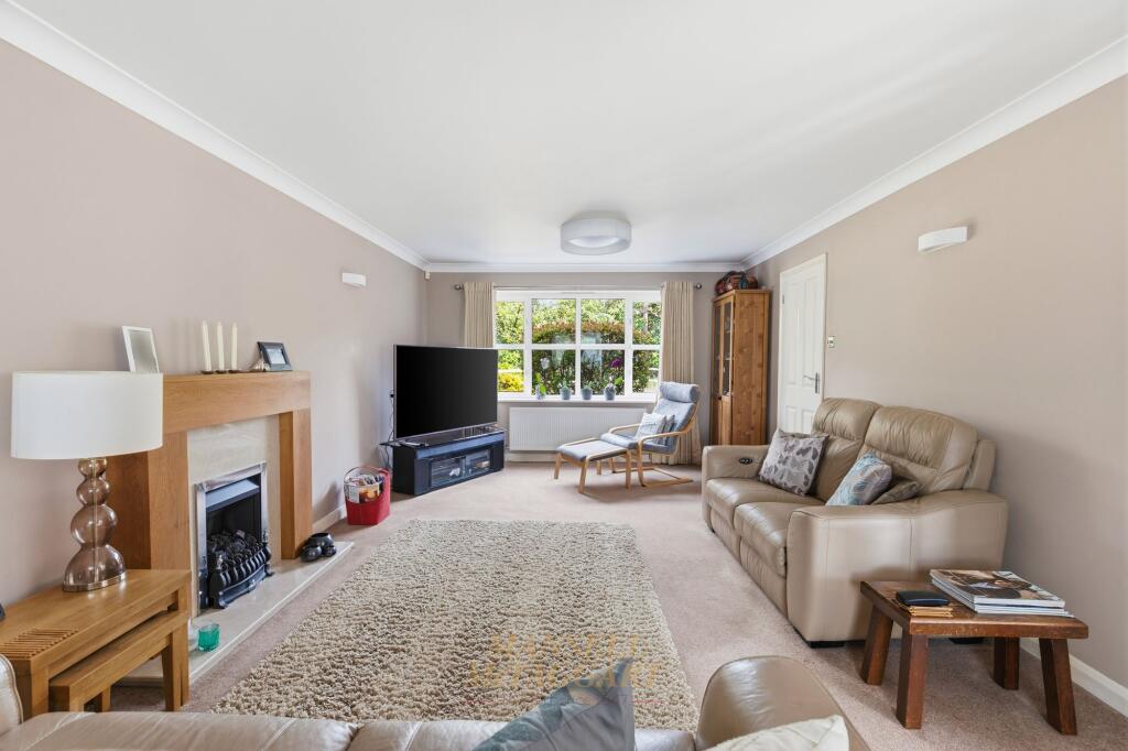 House in Redhill - More