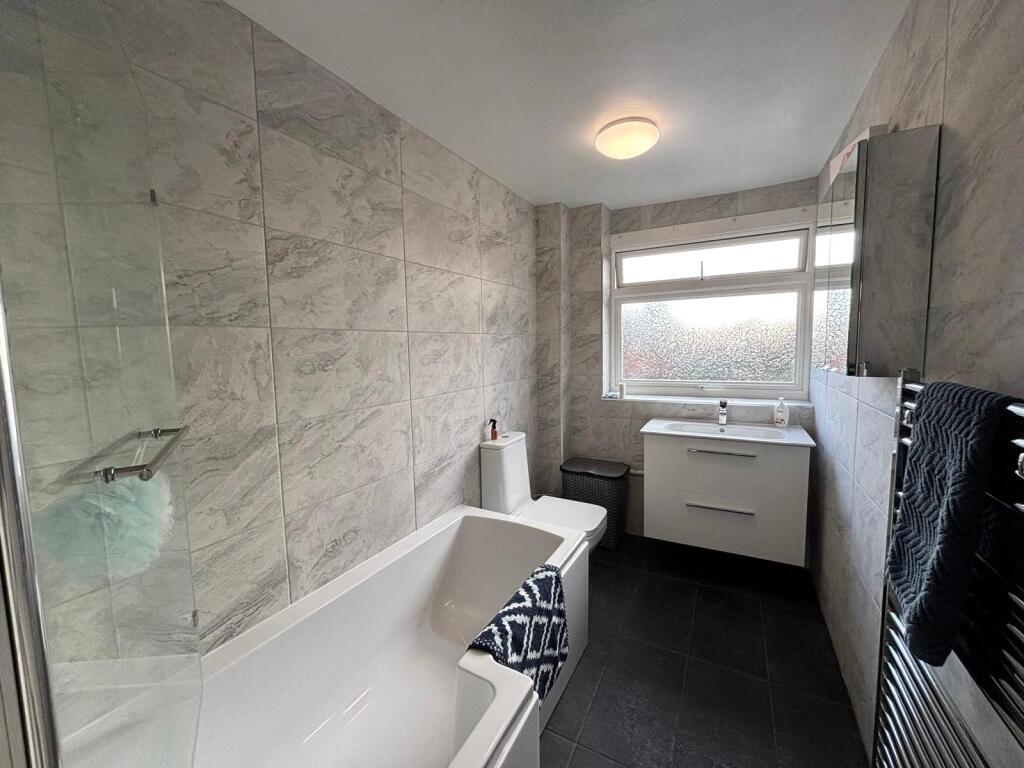 Main image of property: Overslade Road, Solihull, West Midlands, B91