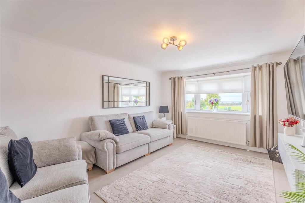 House in Motherwell, North Lanarkshire - View 4