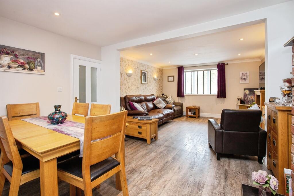 House in Derby - View 5