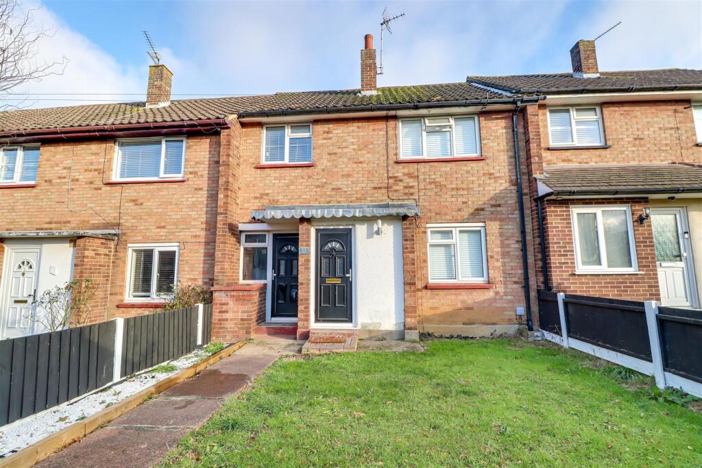 Woodburn Close, Benfleet photo 4