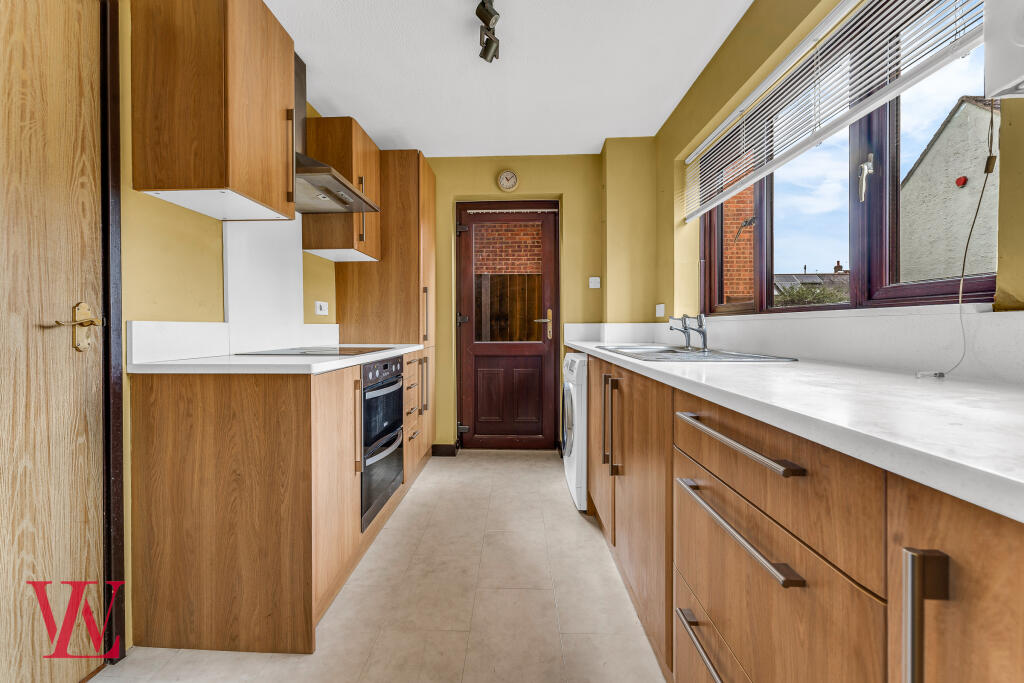 House in East Hertfordshire, Hockerill, Bishop's Stortford - More