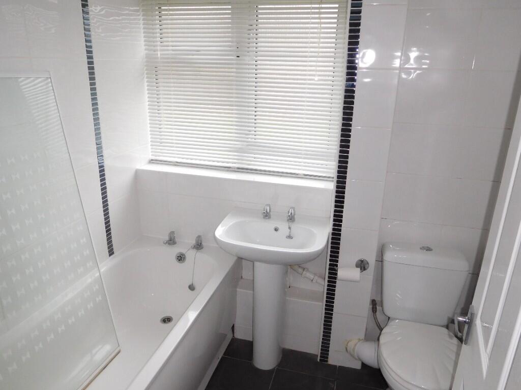 Manor View, Stevenage, Hertfordshire, SG2 photo 2