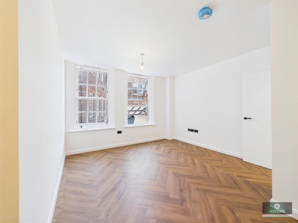 Apartment in Crawley, West Green - View 4