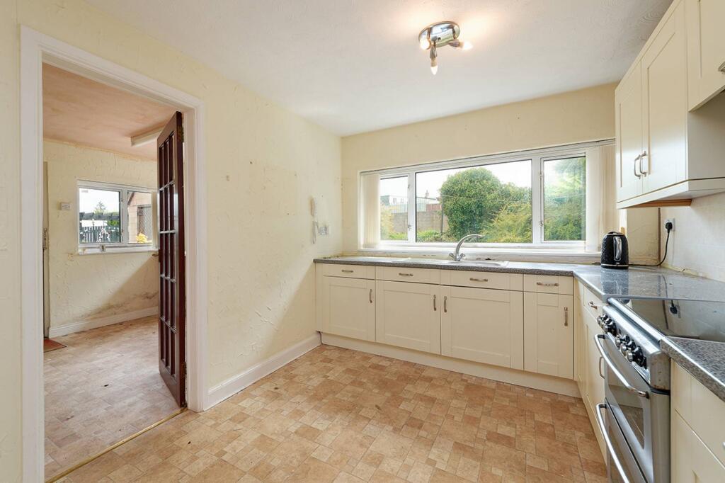 House in Larkhall, South Lanarkshire - View 6