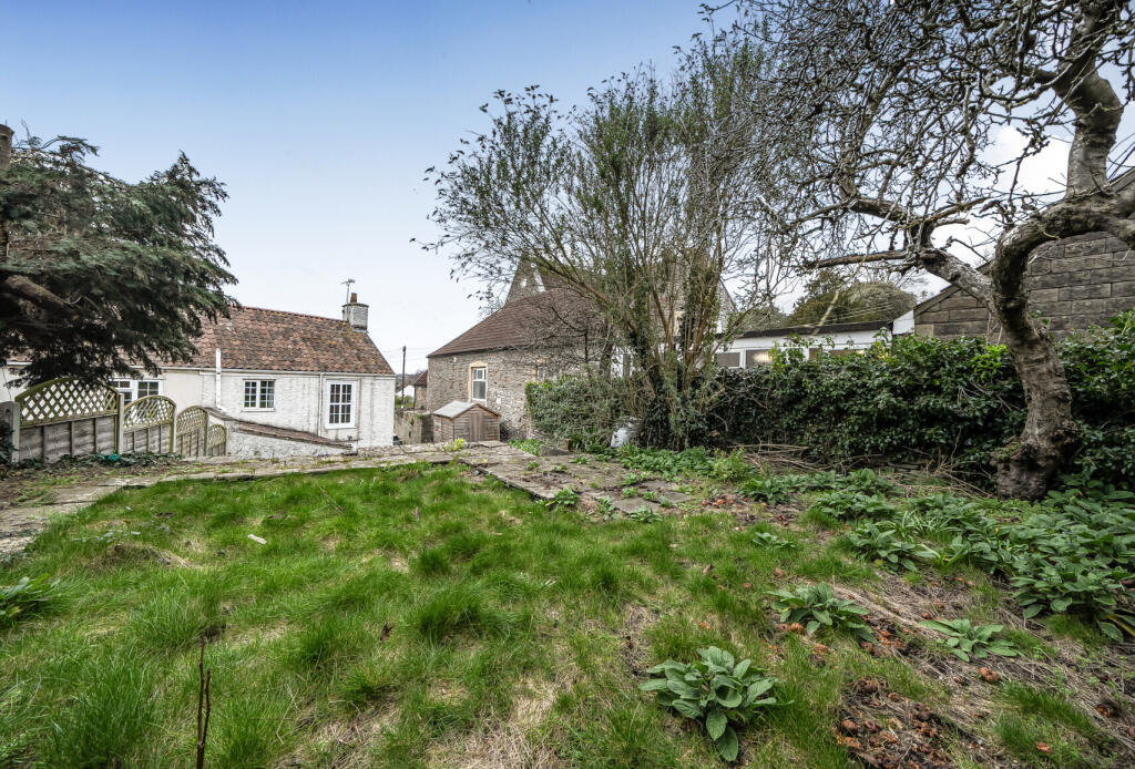 Down Road, Winterbourne Down, Bristol, Gloucestershire, BS36 photo 4
