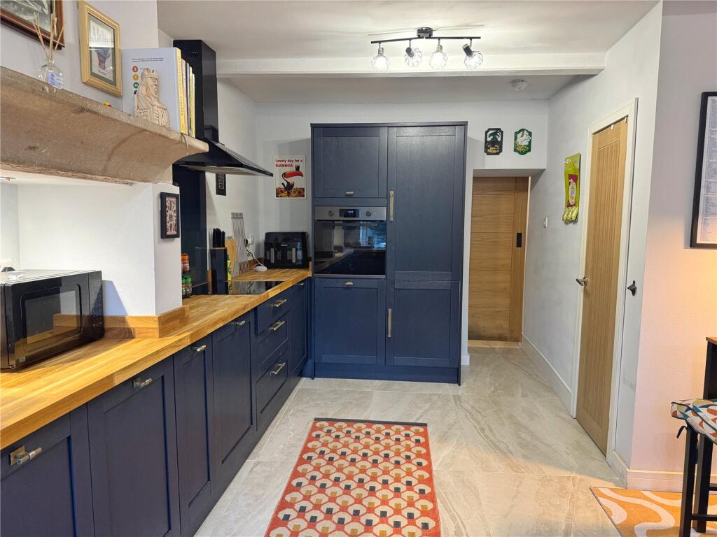 Mount Place, Todmorden, West Yorkshire, OL14 photo 3